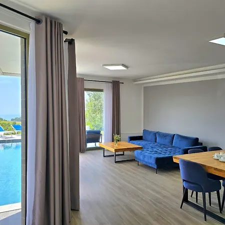 Nature Retreat With Private Pool 279 * Shetaj