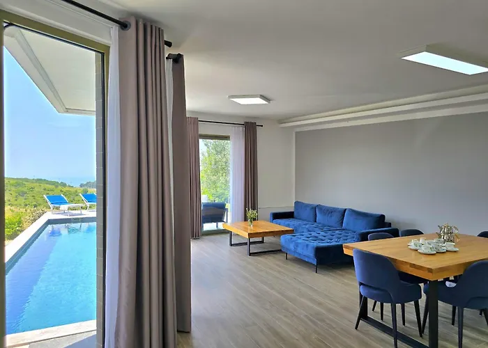 Nature Retreat With Private Pool 279 * Shetaj