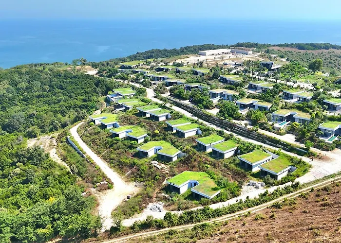 Nature Retreat With Private Pool 279 度假居 *