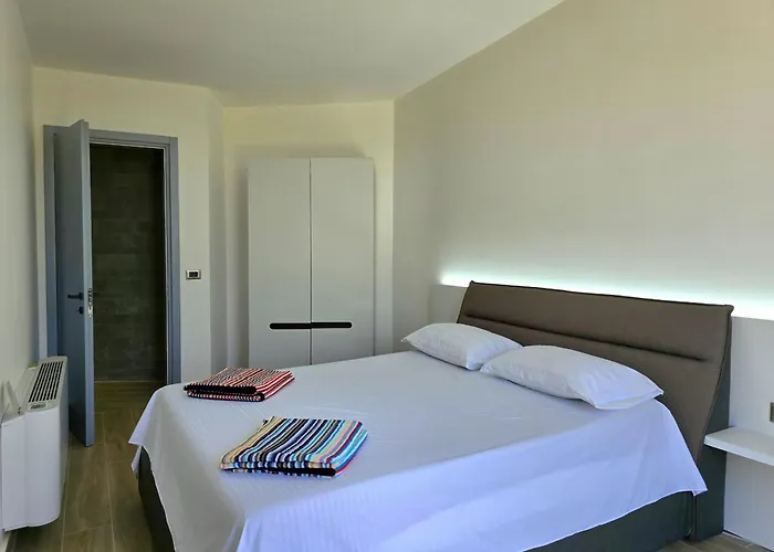 度假居 Nature Retreat With Private Pool 279 Shetaj
